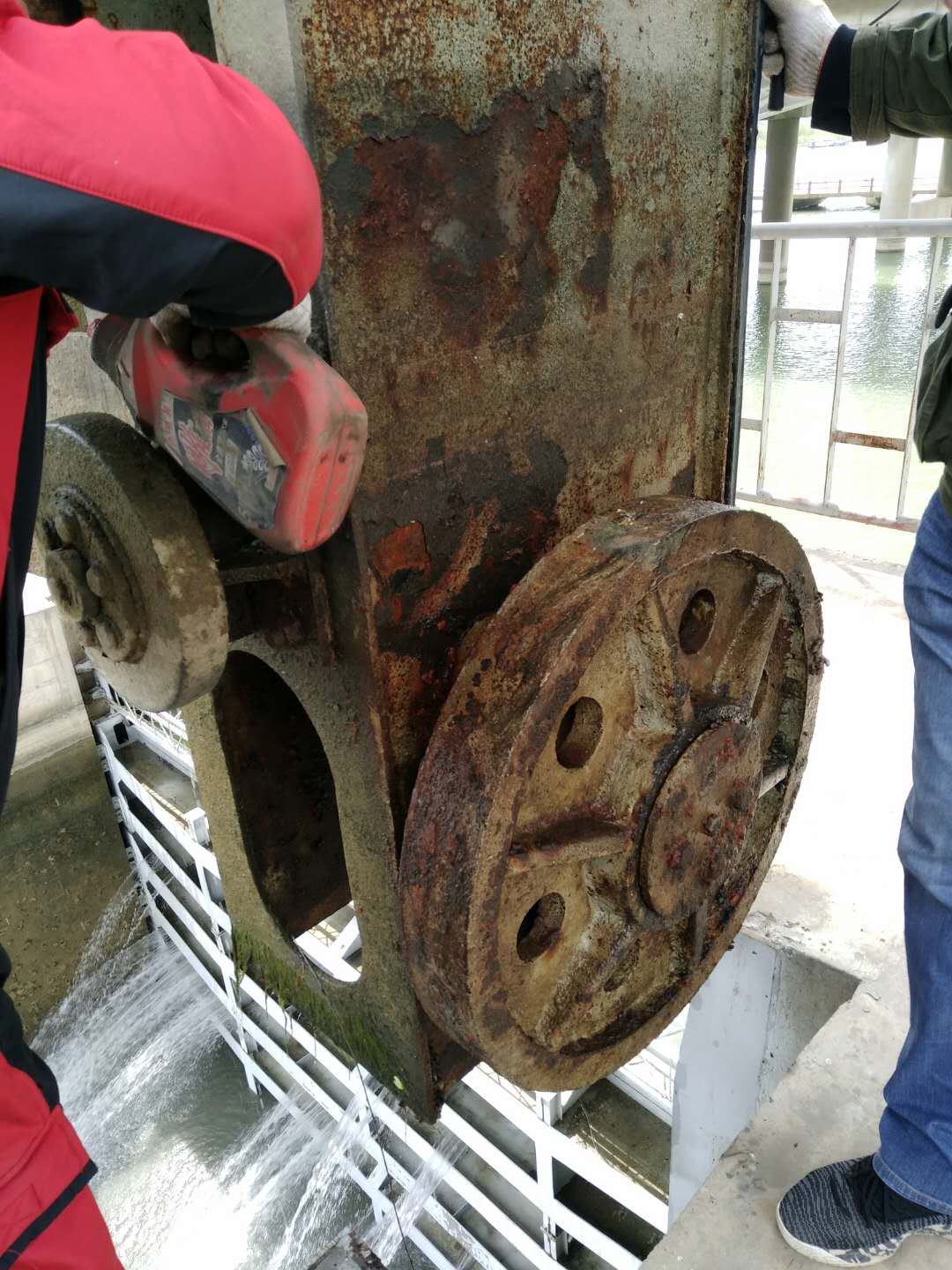 670680215.jpg