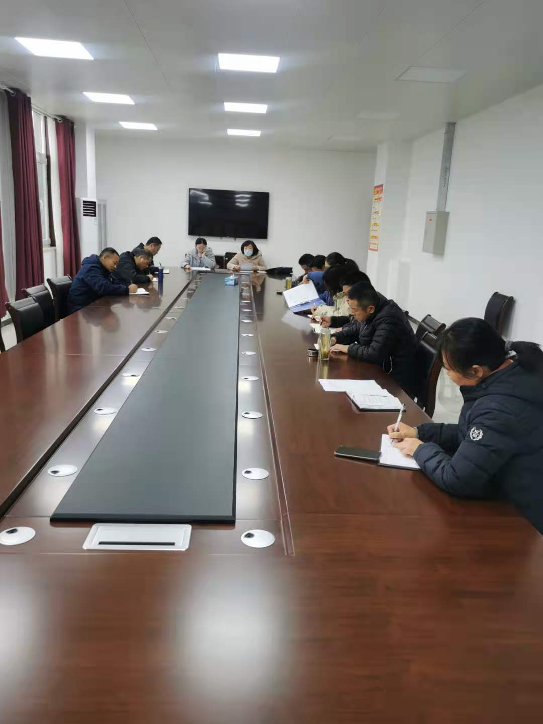 财务科授课.jpg