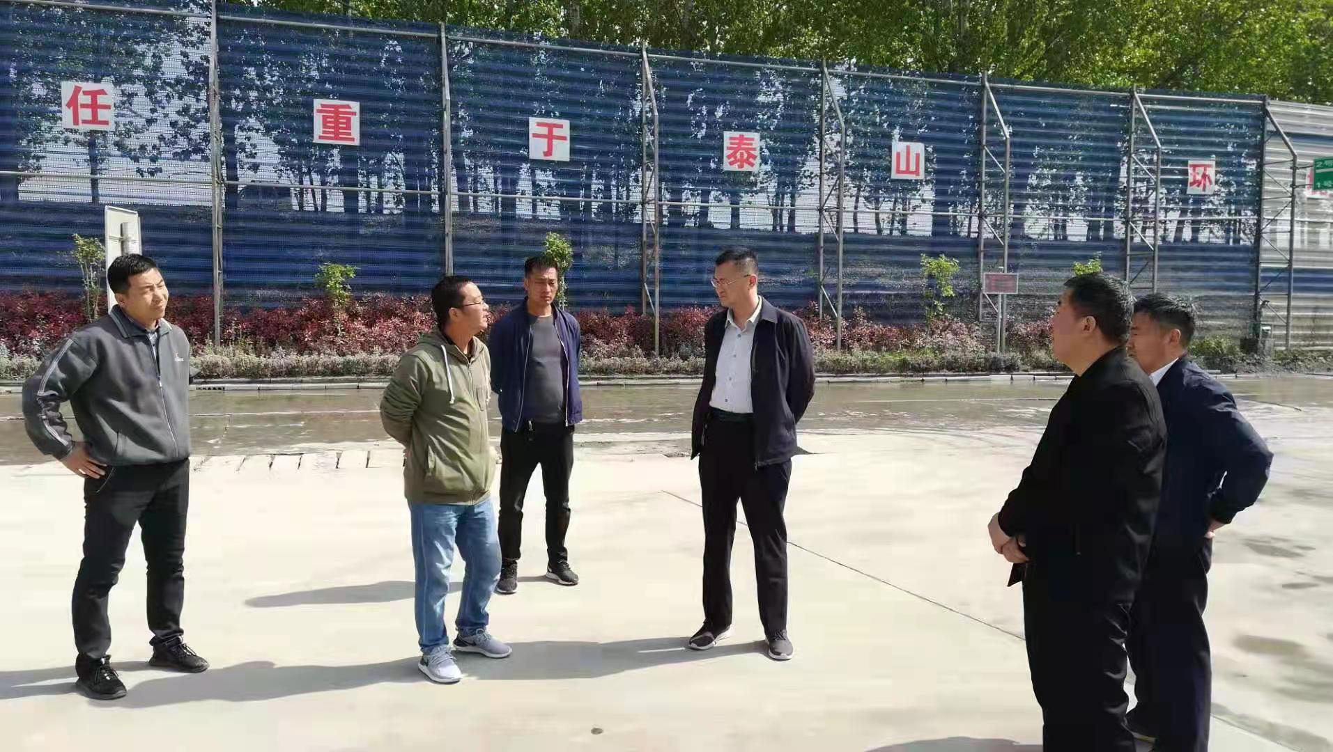 20210418-中心领导专项督导峄城辖区港口污染防治工作 照片2.jpg